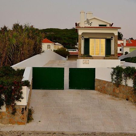 Villa Over The Ocean In Magoito-Сінтра Екстер'єр фото
